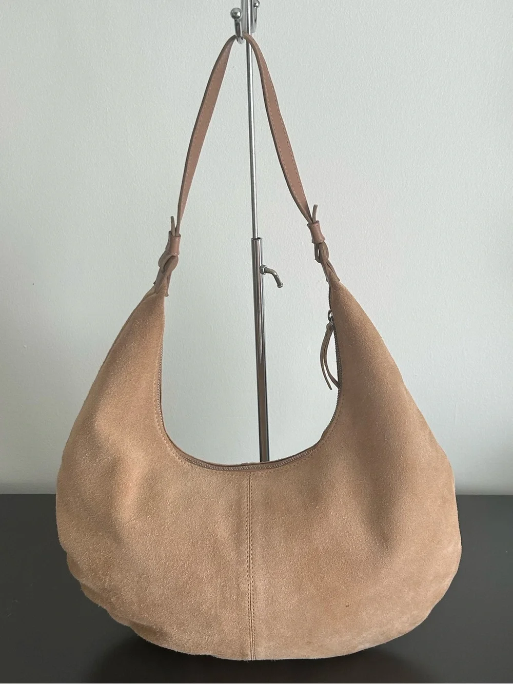 GENICCI Tan Suede Crescent Hobo Bag Slouchy Boho Shoulder Purse Large